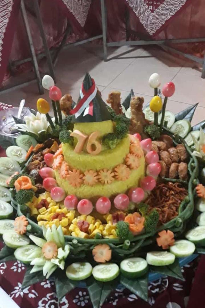 Padukuhan Kriyan Adakan Lomba Tumpeng Sebagai Puncak Peringatan 17an